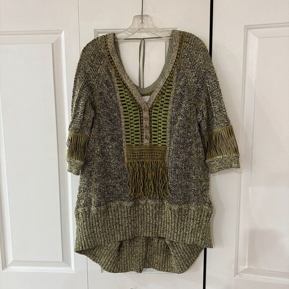 Byron Lars Green Knit Fringe Top with Buttons at Chest Size 4 - Picture 2 of 14